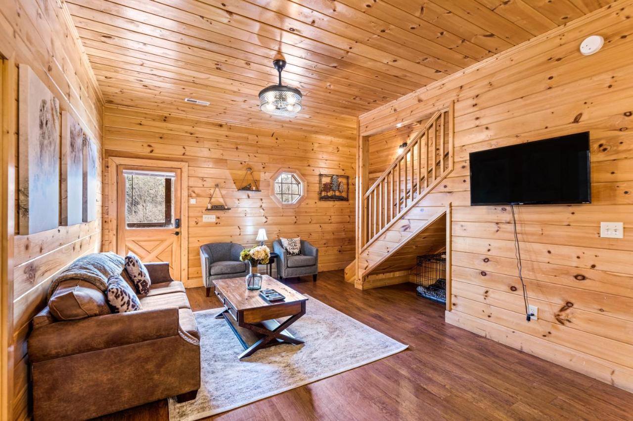 The Sly Fox - Recently Updated/ Ideal Pf Location Pigeon Forge Eksteriør billede