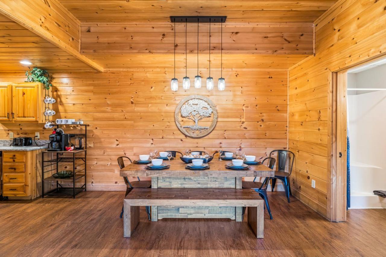 The Sly Fox - Recently Updated/ Ideal Pf Location Pigeon Forge Eksteriør billede